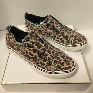 Blowfish Malibu Play Leopard Print Canvas Slip On Sneakers Women’s Size 7